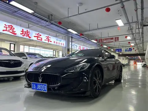 Maserati GranTurismo 2013