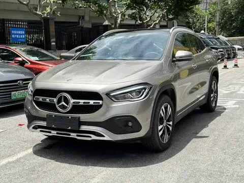 Mercedes-Benz GLA 2023 — фото 1