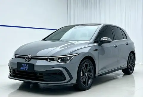 Volkswagen Golf 2021