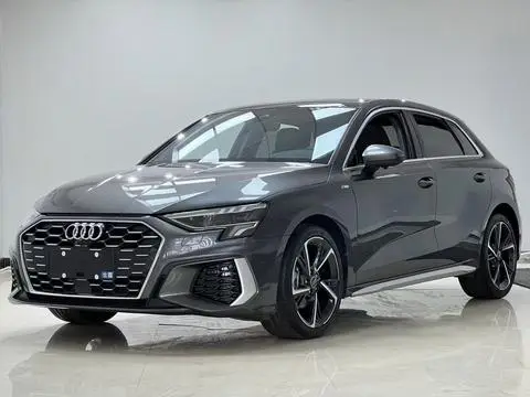 Audi A3 2023 — фото 1