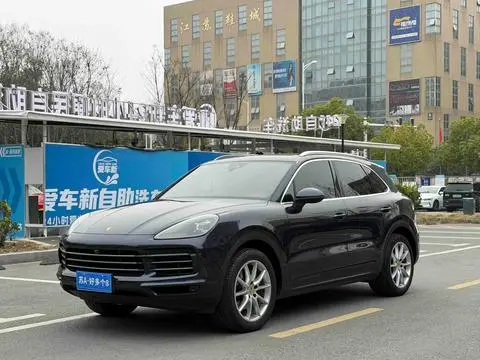 Porsche Cayenne 2018 — фото 1