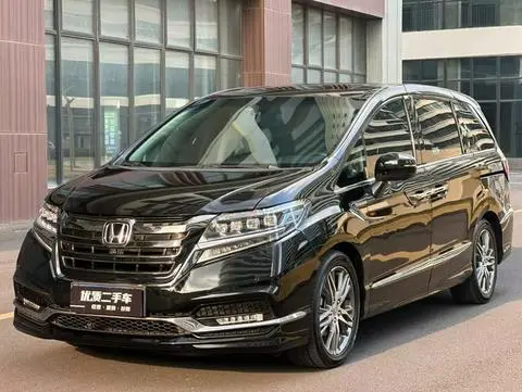 Honda 艾力绅 2019 — фото 1