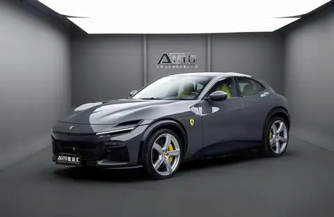 Ferrari Purosangue 2023