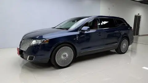 Lincoln MKT 2011