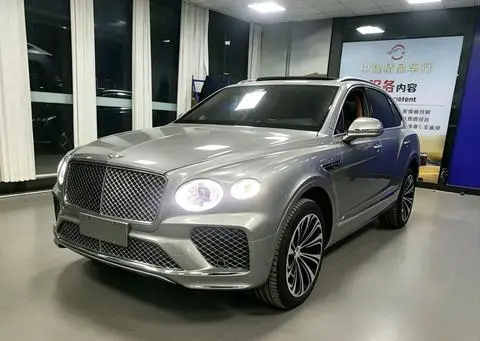Bentley 添越 2022