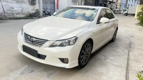 Toyota Reiz 2012