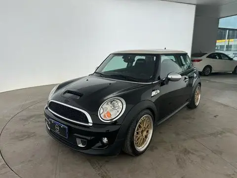 MINI MINI 2011