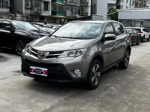 Toyota RAV4 2015