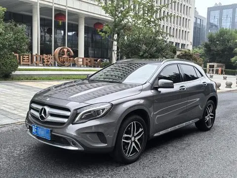 Mercedes-Benz GLA 2015