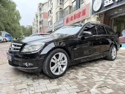Mercedes-Benz C-Class 2011
