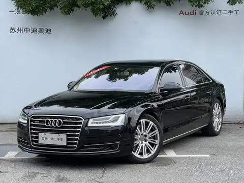 Audi A8 2014 — фото 1