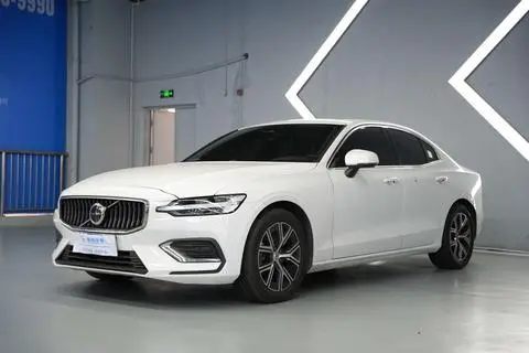 Volvo S60 2023