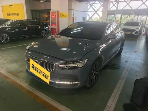 Volvo S90 2023