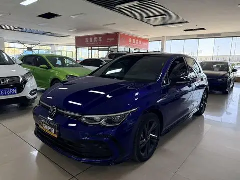 Volkswagen Golf 2021