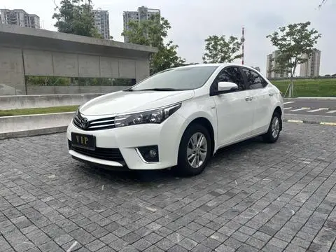 Toyota Corolla 2014 — фото 1