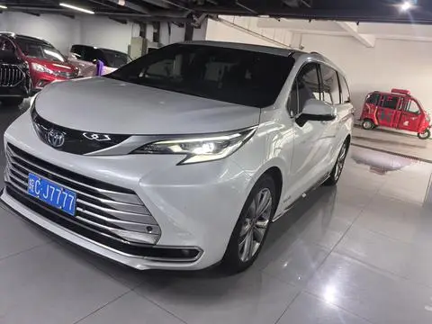 Toyota 赛那 2021