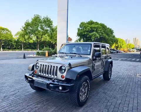 Jeep 牧马人 2013