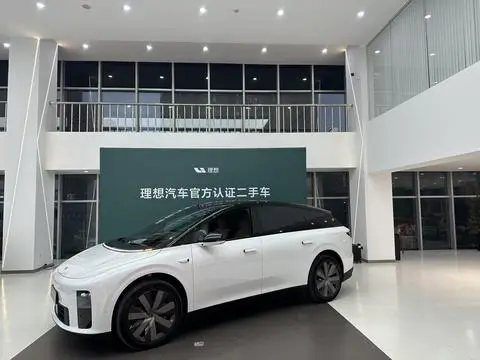 Li i6 2025