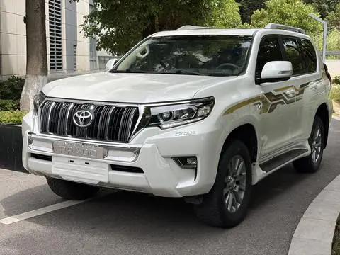 Toyota Prado 2019 — фото 1