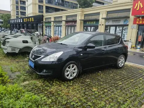 Nissan 骐达TIIDA 2011