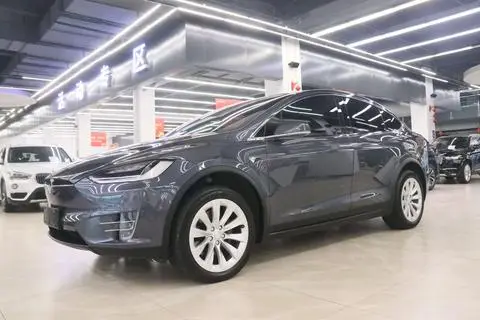 Tesla Model X 2017