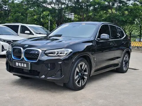 BMW iX3 2022