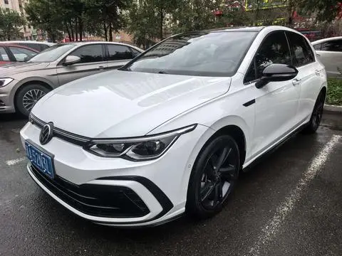 Volkswagen Golf 2021