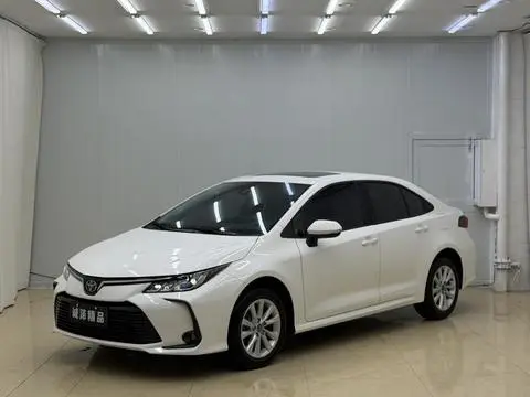 Toyota Corolla 2023 — фото 1