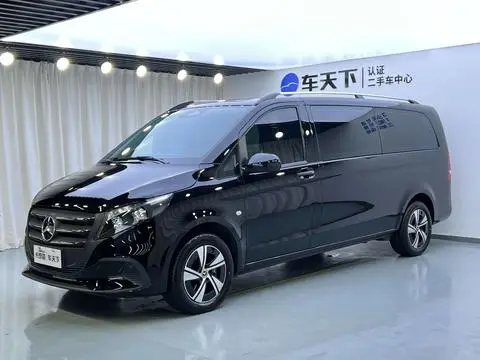 Mercedes-Benz 威霆 2024