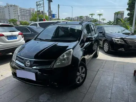 Nissan 骊威 2010