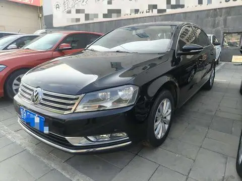 Volkswagen Magotan 2012