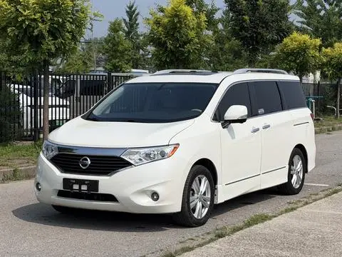 Nissan 贵士 2015