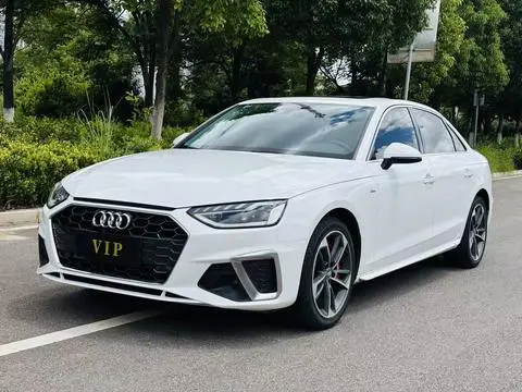 Audi A4L 2020 — фото 1