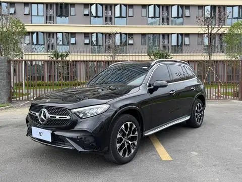 Mercedes-Benz GLC 2023
