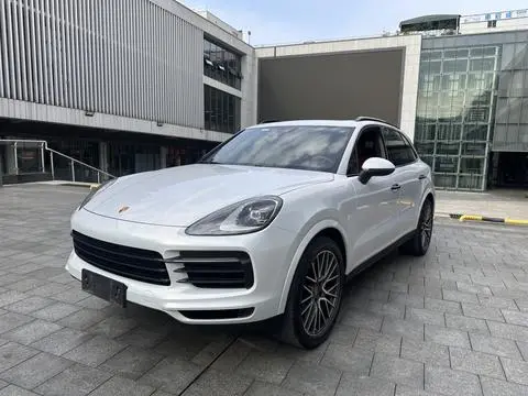 Porsche Cayenne 2022