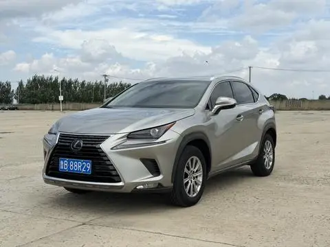 Lexus NX 2018 — фото 1