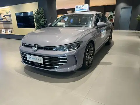 Volkswagen Passat 2025