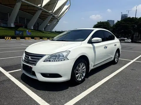 Nissan 轩逸 2012