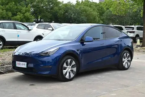 Tesla Model Y 2021 — фото 1