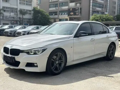 BMW 3 Series 2018 — фото 1
