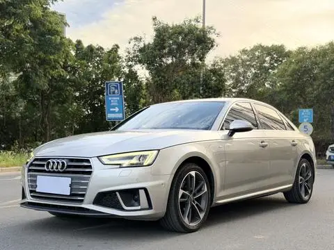 Audi A4L 2019