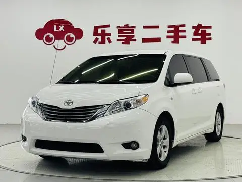 Toyota SIENNA 2011 — фото 1