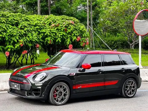 MINI JCW CLUBMAN 2022