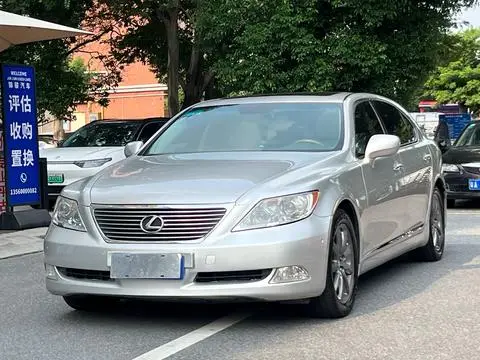 Lexus LS 2006