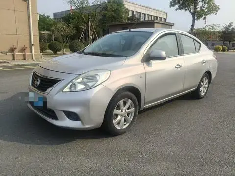 Nissan 阳光 2011