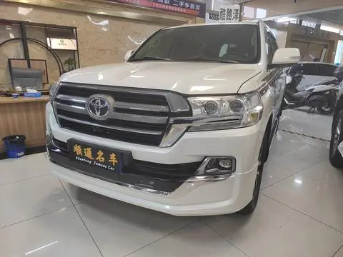 Toyota 兰德酷路泽 2019 — фото 1