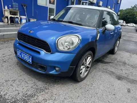 MINI COUNTRYMAN 2012