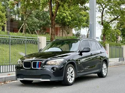 BMW X1 2010 — фото 1