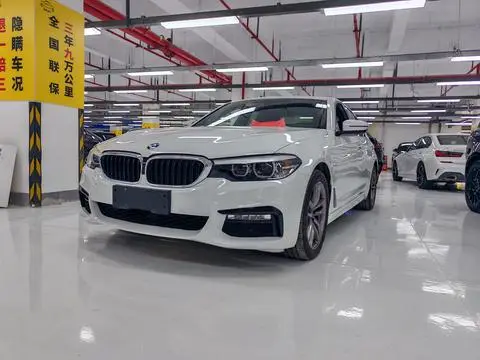 BMW 5 Series 2018 — фото 1