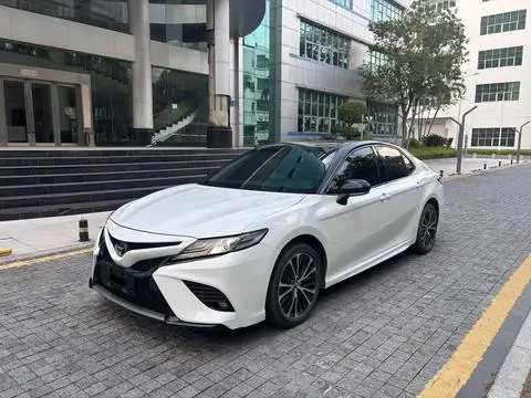 Toyota Camry 2019